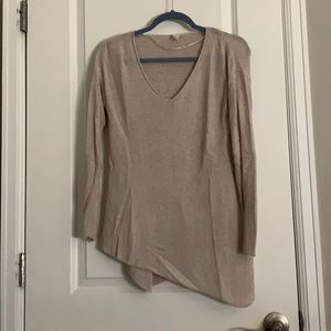 Light weight sweater